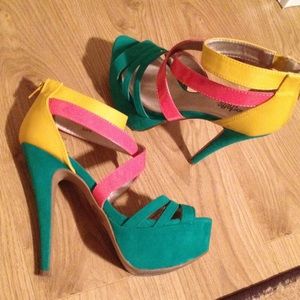 CHARLOTTE RUSSE color block pumps 💚💛💗