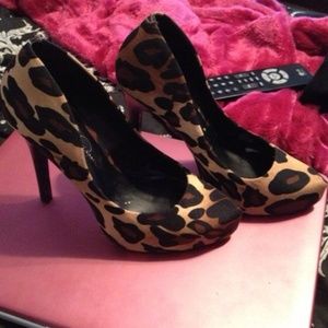 Jessica Simpson hidden platform heels size 7