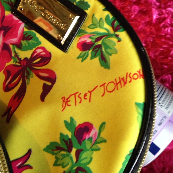 Set of Betsey Johnson make up pouches - Picture 2 of 3