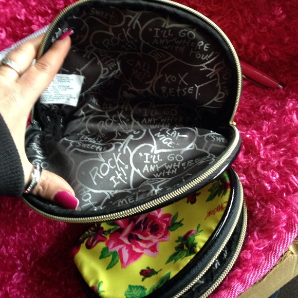 Set of Betsey Johnson make up pouches - Picture 3 of 3