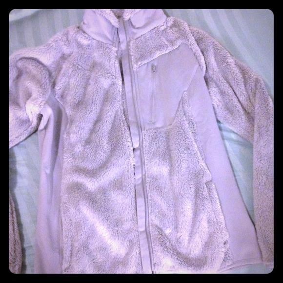 NWT columbia fleece sz L. Super soft ON HOLD!!!!!