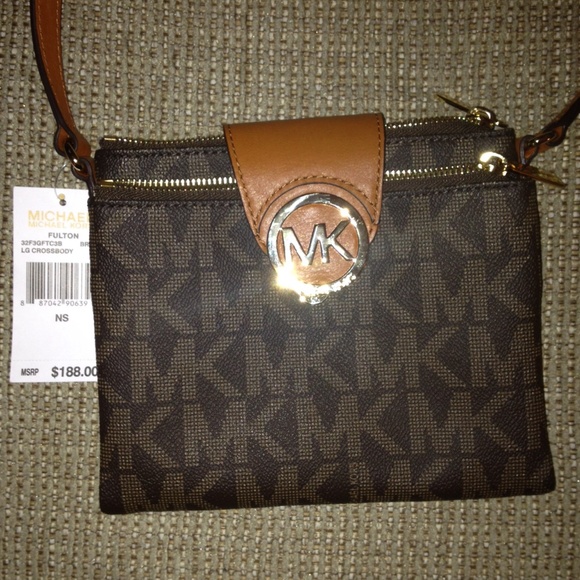 Authentic Michael kors cross body NWT