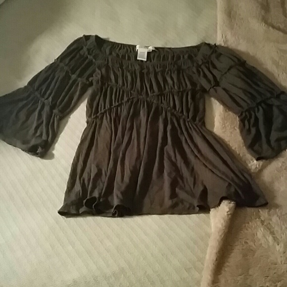Women's Size Medium Max Studio Green Top