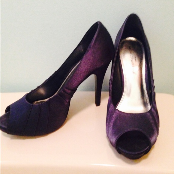Navy Blue Satin Peep Toe Pumps