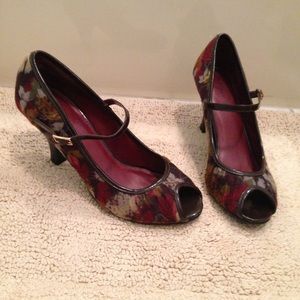 Peep Toe Mary Jane