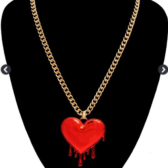🎉NEW🎉  Bleeding dripping heart necklace