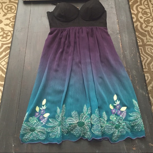 Guess dress with adjustable straps ✨✨sale✨✨