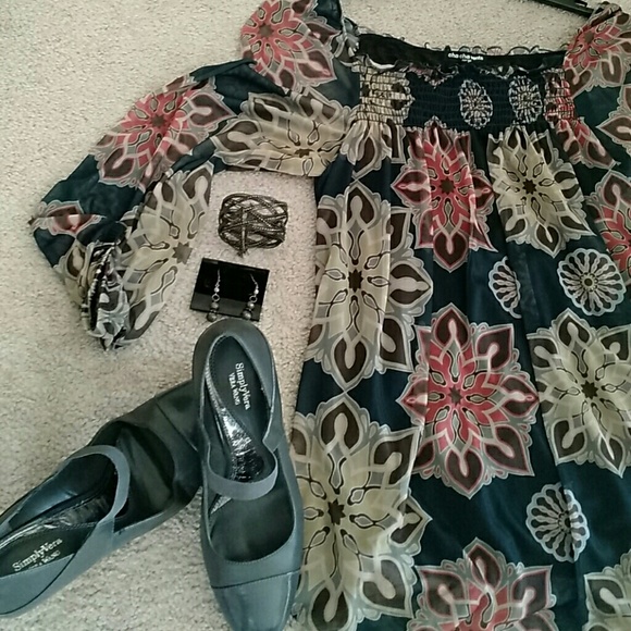 Top - Picture 1 of 3