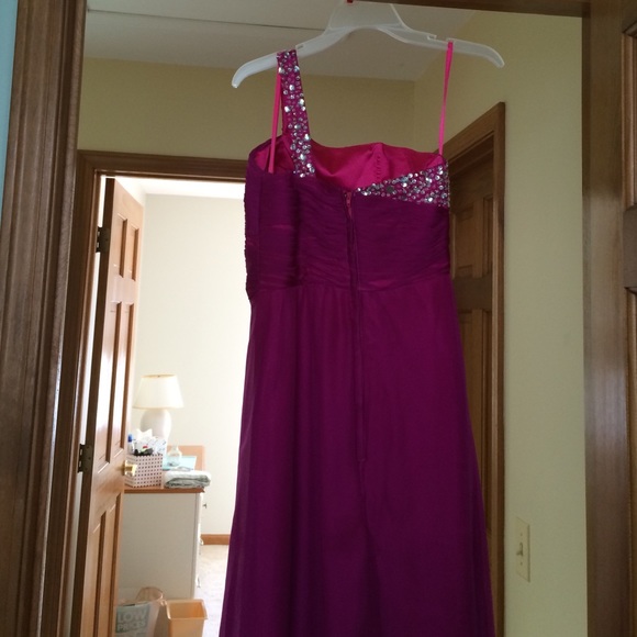 Chiffon One-Shouldered Prom Dress - Picture 4 of 4
