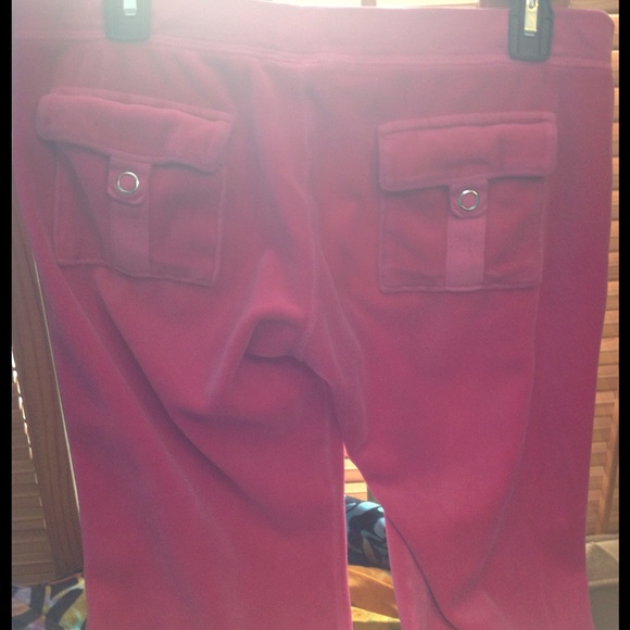 🚨SALE🚨Juicy Couture velour pants - Picture 3 of 4