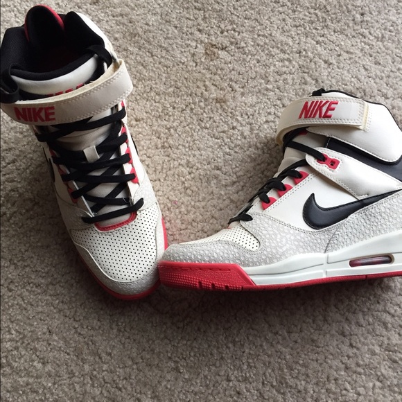 New Nike Revolution Sky Hi Hidden Wedge Sz 7.5