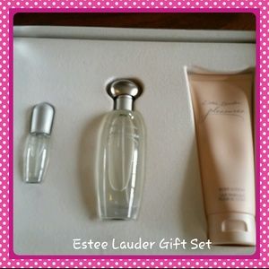Estee Lauder Pleasures Gift Set