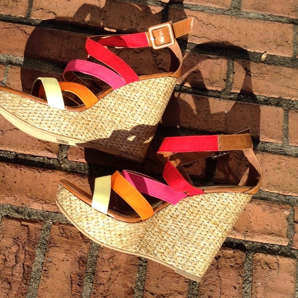 Shoes - Colorful Wedge Sandals