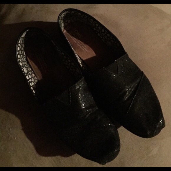 Toms .