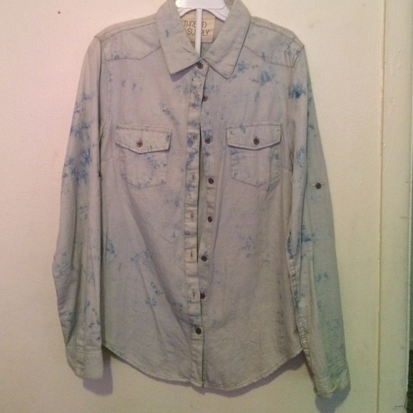 Acid wash button up