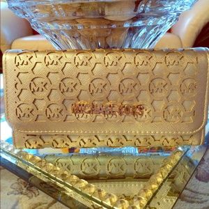 Brand new MK wallet last one!!!