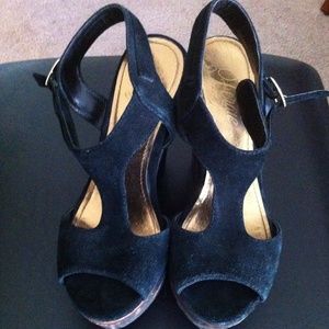 Sandals fergie