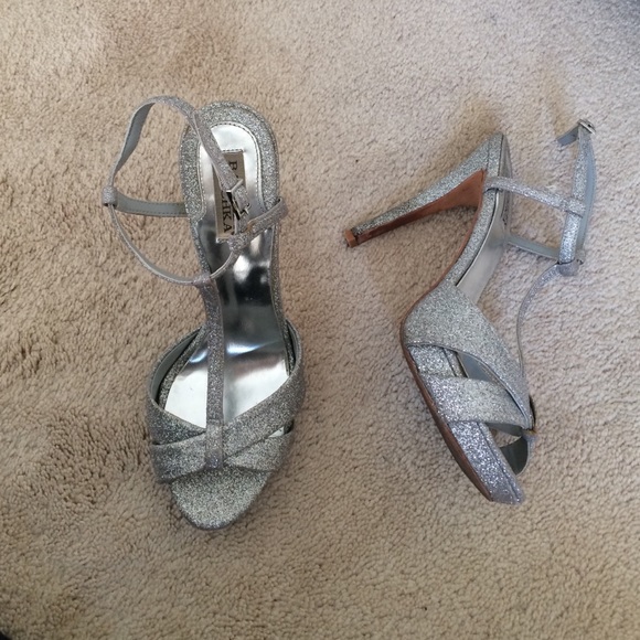 Sparkle Heels - Picture 2 of 3