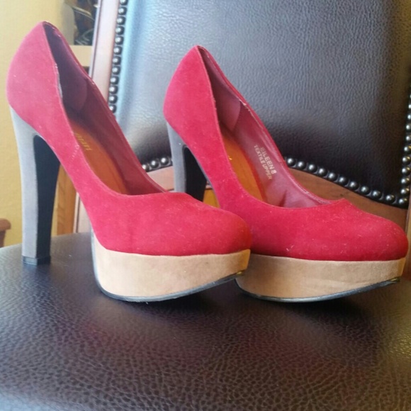 Red Suede Platform Heels - Picture 3 of 3