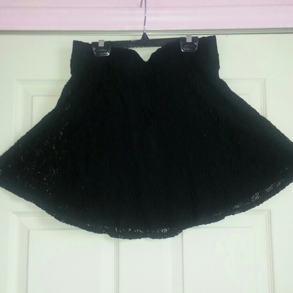 Black skirt