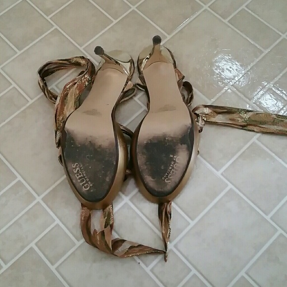 Shoes - Picture 4 of 4