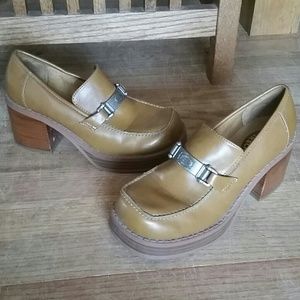 Somethin' Else shoes from Sketchers