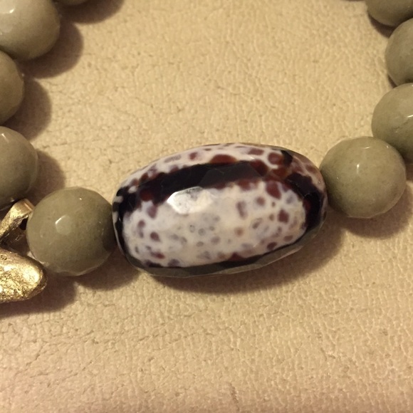 Polished stone bracelet with leather tassel - Picture 3 of 4