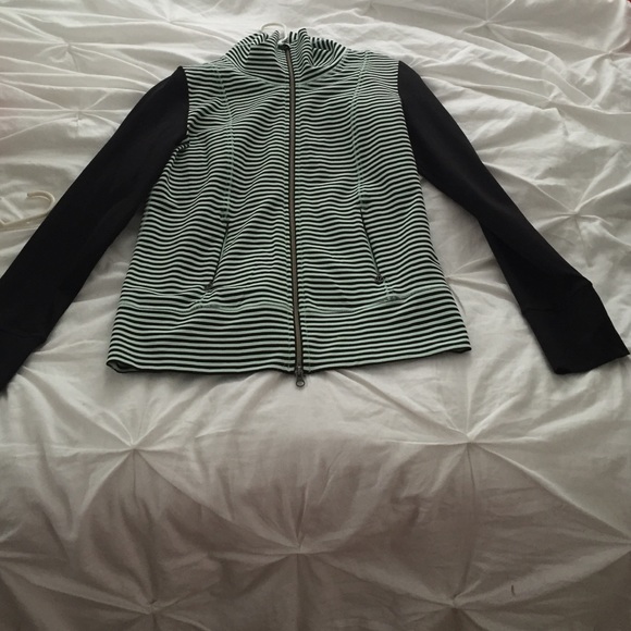 Daily Yoga Jacket Lululemon