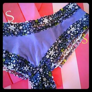 1 Pair of VS Cheeky Panty sz. M