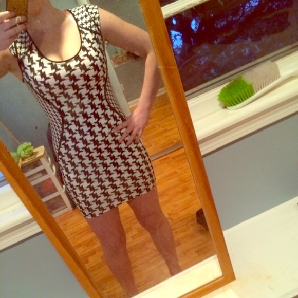New, never worn dress from Express! Size 4 w/ tags