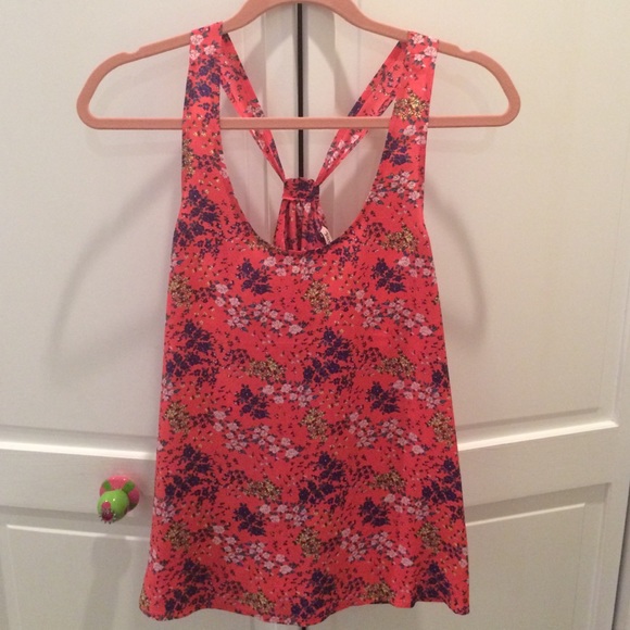 Juicy Tank