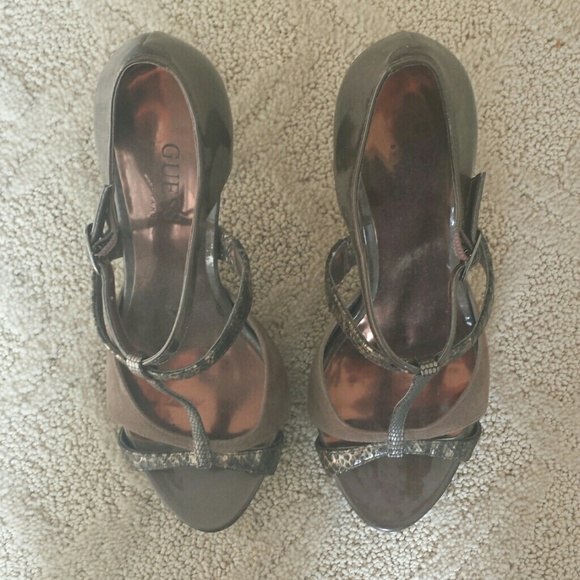 Guess 4" Open Toe Heels - Picture 2 of 4