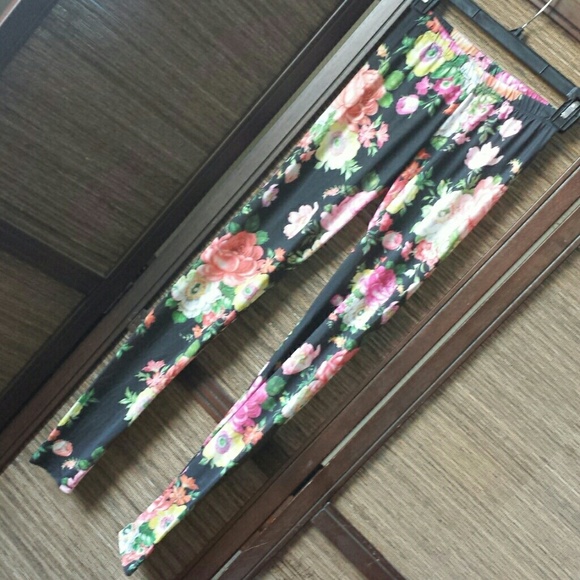 Floral printed leggings