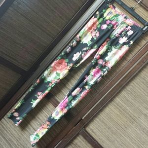 Floral printed leggings