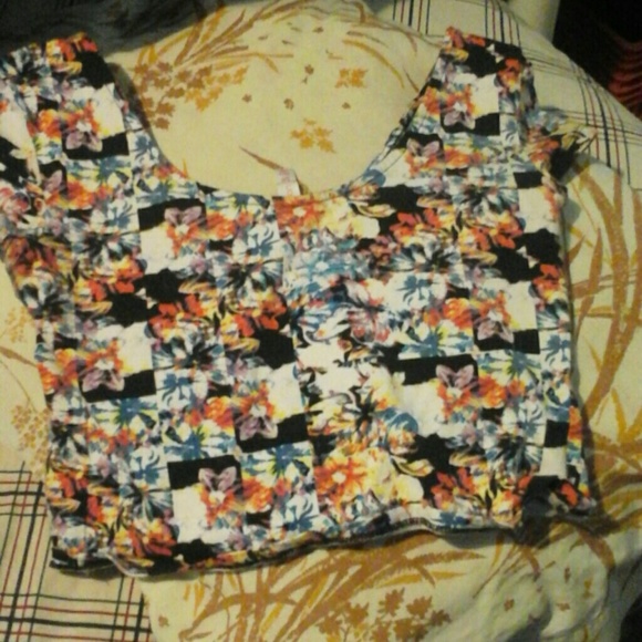 Crop top T-shirt