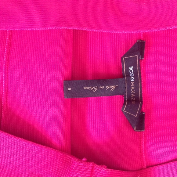 Gorgeous, tight, hot pink BCBGMAXAZRIA skirt! - Picture 2 of 2