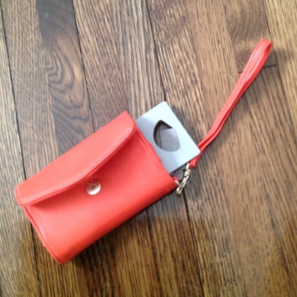 Wristlet