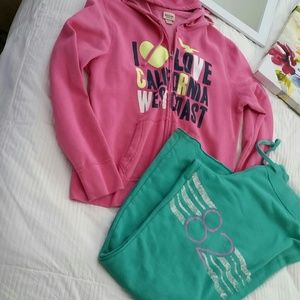 Sweatpants/Sweatshirt