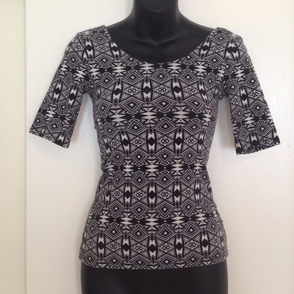 94% cotton 4% elastane