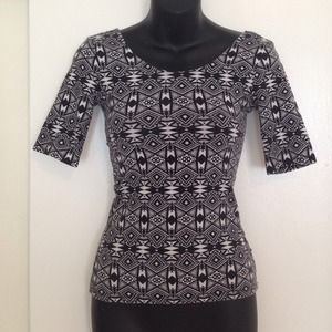 94% cotton 4% elastane