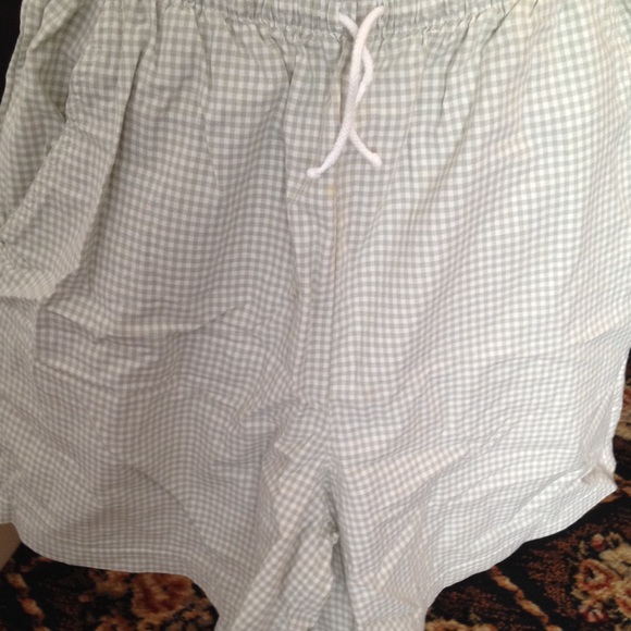 Green and white checked shorts! - Picture 2 of 2