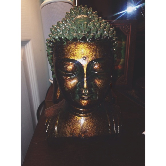 Buddha head