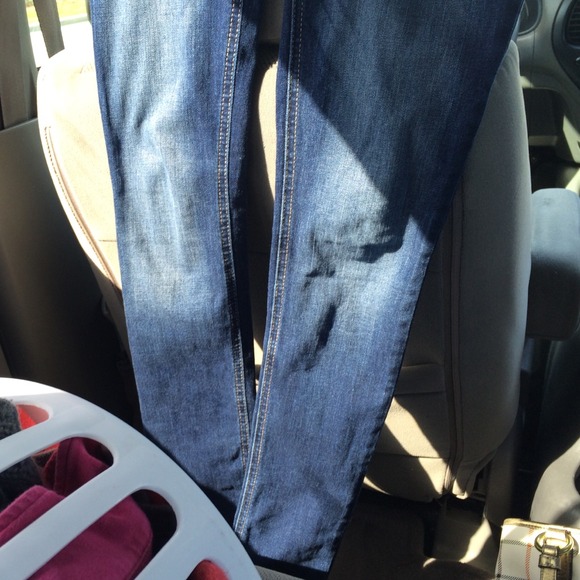 Medium wash skinny good condition never worn! - Picture 3 of 4