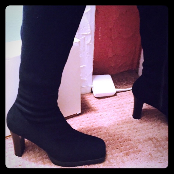 Somethin' else by Skechers black boots