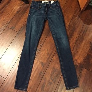 Abercrombie dark was jegging