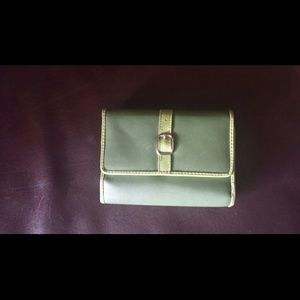 Relic green wallet