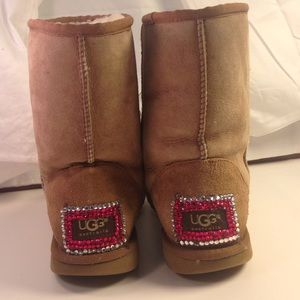 Chestnut short uggs! Hot pink and white rhinestone