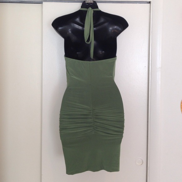 Dress - Picture 3 of 4