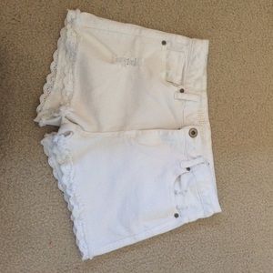 White High waisted shorts