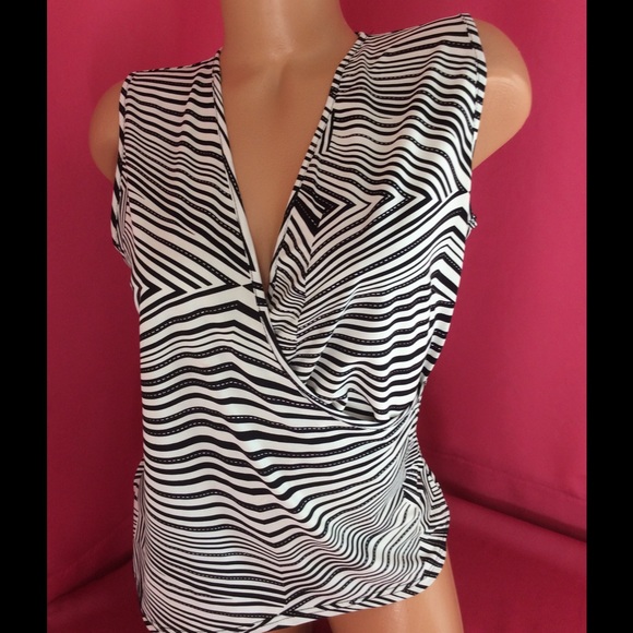 Rafael Wrap Front  Sleeveless Top M
